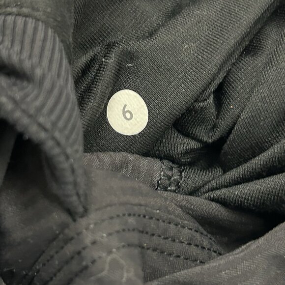 Lululemon Dance Studio Pant Womens Size 6 Mid Rise Short 30” Unlined Black - Picture 6 of 16
